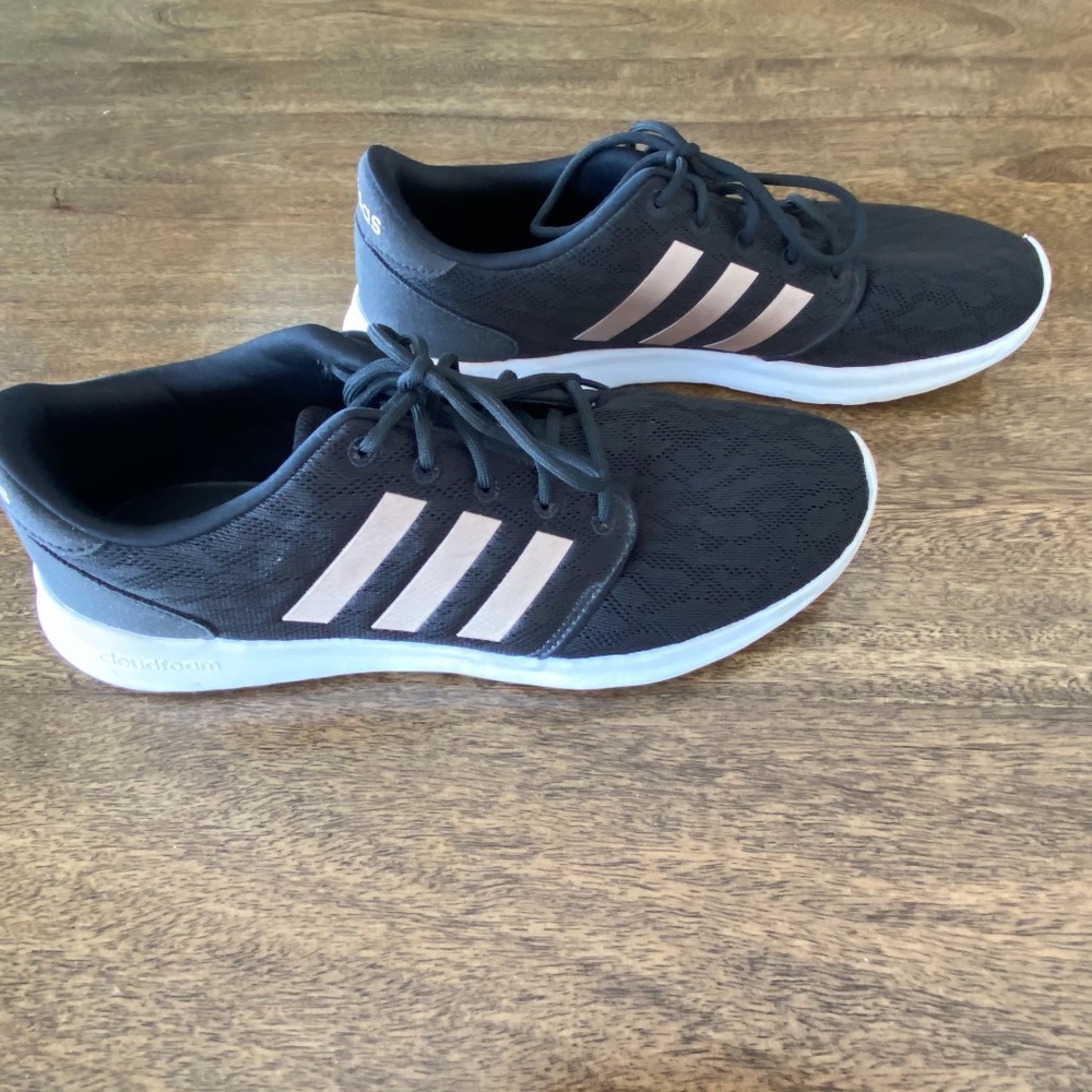 Adidas Cloudfoam QT Sneaker Black/Rose Gold SZ 10
